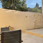 Pour 2 Avec Terrasse Au Pied De La Cité : Ma Pierre à L’édifice Appartement