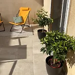 Pour 2 Avec Terrasse Au Pied De La Cité : Ma Pierre à L’édifice Appartement *