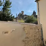 Pour 2 Avec Terrasse Au Pied De La Cité : Ma Pierre à L’édifice