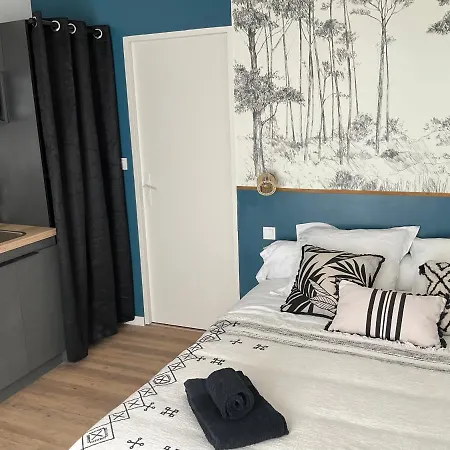 Ma Pierre A L'edifice, Face A La Cite Vue Sublime, Avec Terrasse