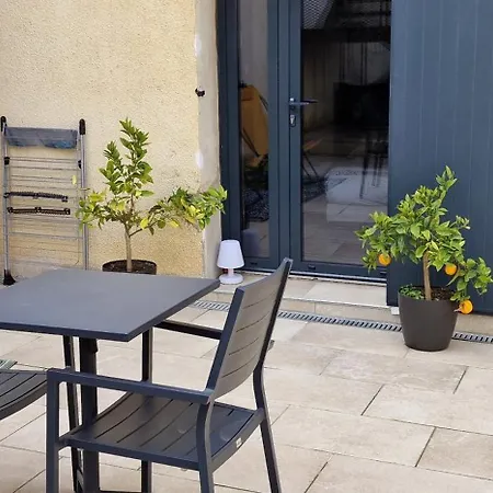 Apartament Ma Pierre A L'edifice, Face A La Cite Vue Sublime, Avec Terrasse