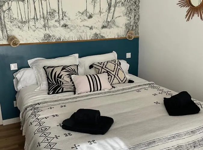 Ma Pierre A L'edifice, Face A La Cite Vue Sublime, Avec Terrasse Апартаменты *