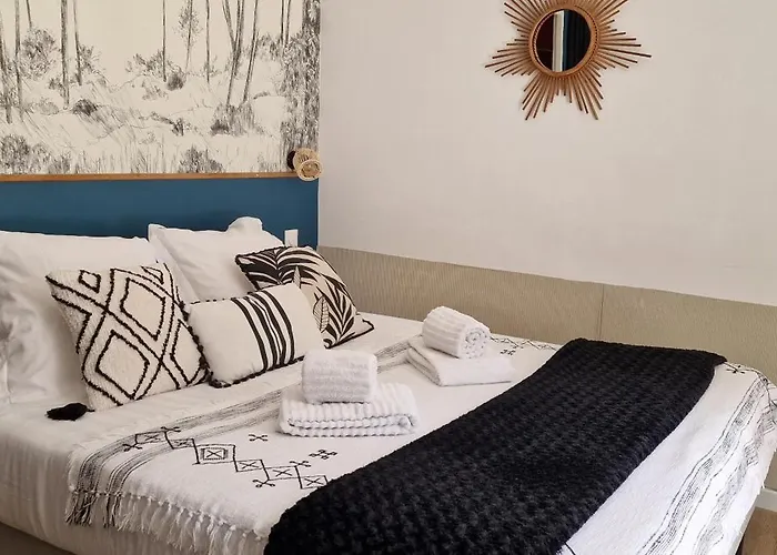 Ma Pierre A L'edifice, Face A La Cite Vue Sublime, Avec Terrasse Апартаменты